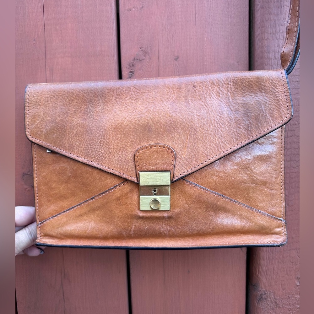 Vintage Leather Tan Wristlet Clutch Sudhaus